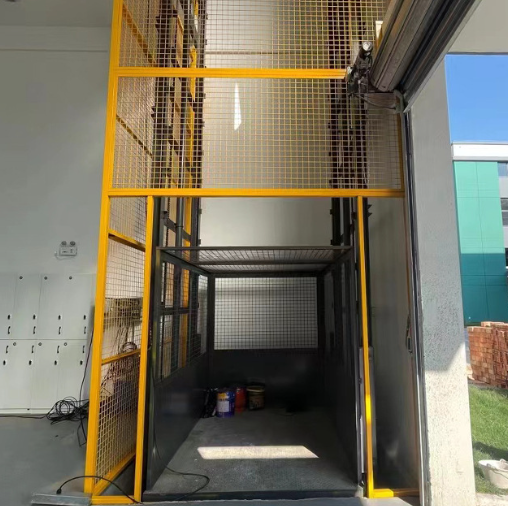 丰城导轨式升降机助力物流园破解运输难题